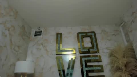 Snapshot of hanna_slut chatting on May 2026 02:09:02 AM EVA online show from May 2026 02:09:02 AM