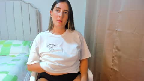 Snapshot of hannaa86 chatting on September 2025 02:00:02 AM Hanna online show from September 2025 02:00:02 AM