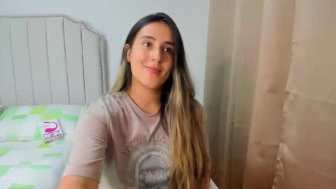 Snapshot of hannaa86 chatting on September 2025 11:29:01 PM Hanna online show from September 2025 11:29:01 PM
