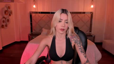  Hanna Connor  online show from October 2025 11:20:02 PM