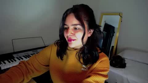 Snapshot of hannaconor chatting on December 2024 03:07:02 AM Aurora Sky online show from December 2024 03:07:02 AM