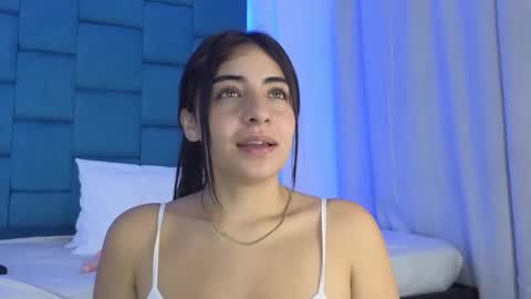 hannacruzsj online show from December 2024 07:10:01 PM