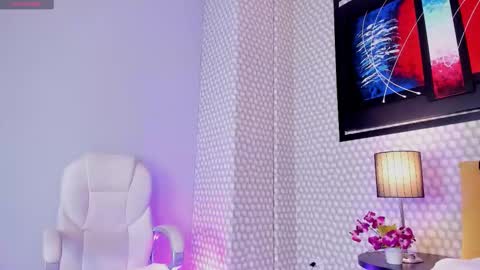 Hanna online show from October 2025 03:13:02 AM