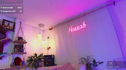 hannah_lovee online show from April 2026 07:45:01 AM