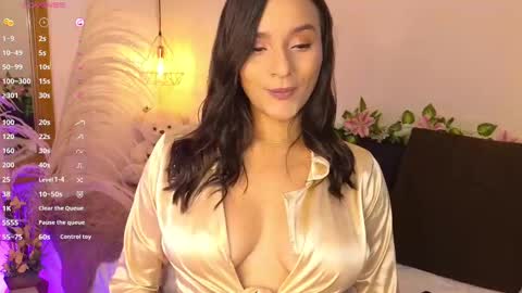 Hannah Williams online show from September 2025 11:09:02 PM