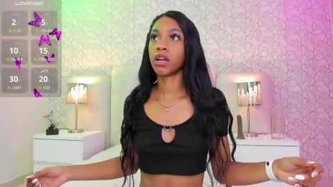 Snapshot of hannah_willian chatting on May 2026 11:37:01 AM online show from May 2026 11:37:01 AM
