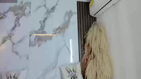 Hannahill69 online show from March 2026 04:52:02 AM