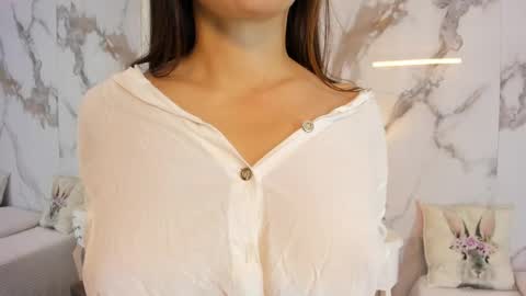 Snapshot of hannahill69 chatting on April 2026 05:10:02 AM Hannahill69 online show from April 2026 05:10:02 AM