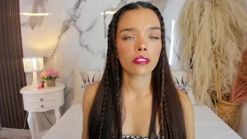 Snapshot of hannahill69 chatting on April 2026 05:00:02 AM Hannahill69 online show from April 2026 05:00:02 AM