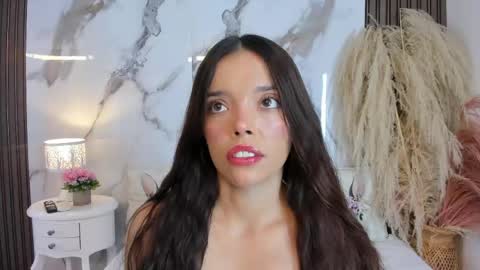 Snapshot of hannahill69 chatting on May 2026 05:01:02 AM Hannahill69 online show from May 2026 05:01:02 AM