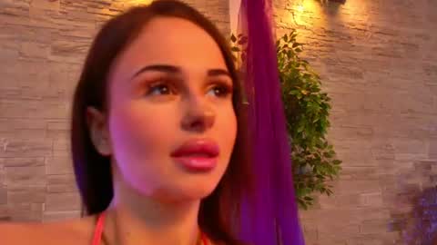 Snapshot of hannahisabellee chatting on June 2026 12:31:02 PM Anna online show from June 2026 12:31:02 PM