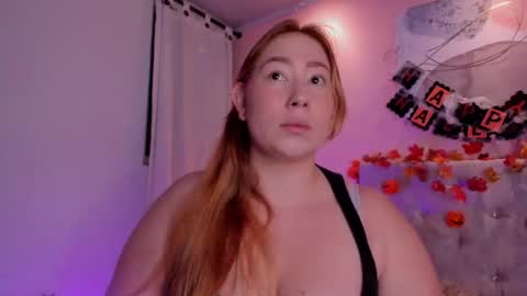 hannamartinn_ online show from October 2025 03:30:02 PM