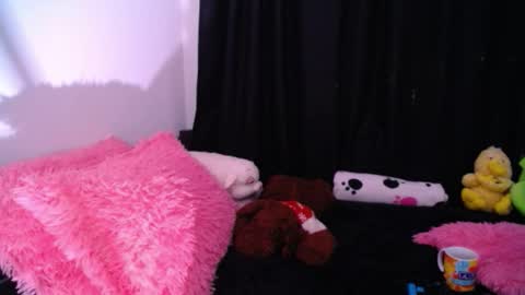 Snapshot of hannaqueen23 chatting on November 2025 05:52:01 AM hannaqueen23 online show from November 2025 05:52:01 AM