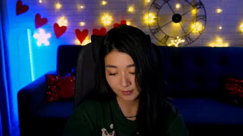 hannarosie online show from March 2025 04:02:01 PM