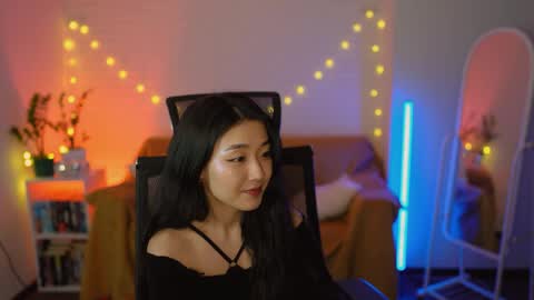 hannarosie online show from April 2026 07:55:01 PM