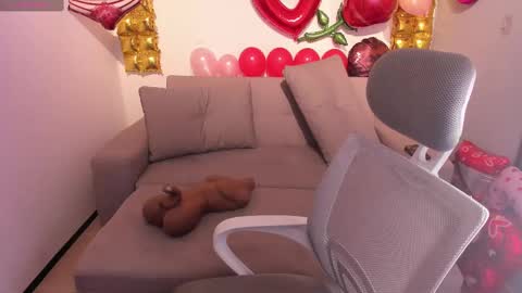    online show from February 2025 03:15:02 AM