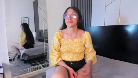 Snapshot of hannawen_ chatting on May 2026 08:37:01 PM hannawen_ online show from May 2026 08:37:01 PM