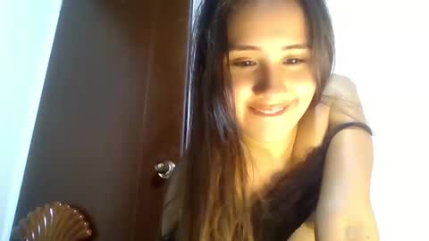 Snapshot of hanny_kail chatting on December 2024 05:06:01 AM hanny online show from December 2024 05:06:01 AM