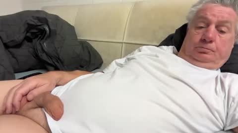 Snapshot of hans66760 chatting on January 2025 08:43:01 PM hans66760 online show from January 2025 08:43:01 PM