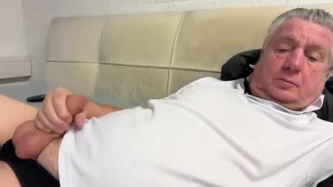 Snapshot of hans66760 chatting on January 2025 09:39:02 PM hans66760 online show from January 2025 09:39:02 PM