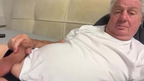 Snapshot of hans66760 chatting on October 2025 10:52:01 PM hans66760 online show from October 2025 10:52:01 PM