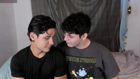 Snapshot of hans_andres17 chatting on December 2025 02:28:02 AM hans and andres online show from December 2025 02:28:02 AM