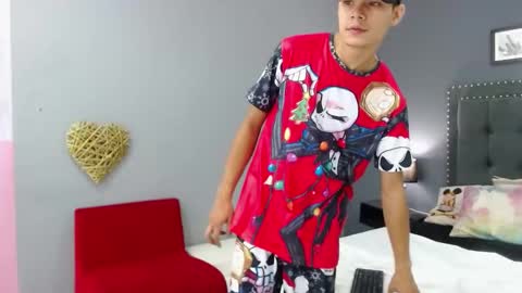Snapshot of hanyo_and_cattie chatting on December 2024 02:02:01 PM hanyo_and_cattie online show from December 2024 02:02:01 PM