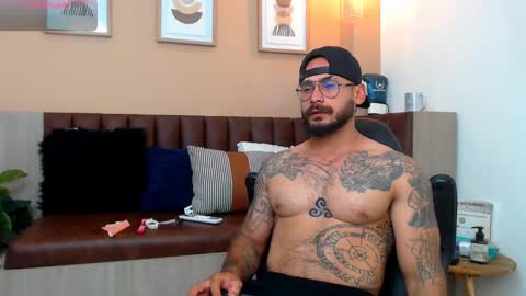 hanz_col online show from March 2025 04:28:01 AM