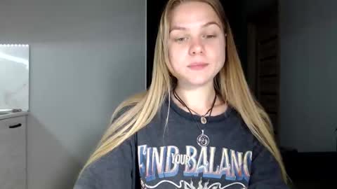 Snapshot of happy_fox_ chatting on May 2026 10:07:01 PM happy_fox_ online show from May 2026 10:07:01 PM