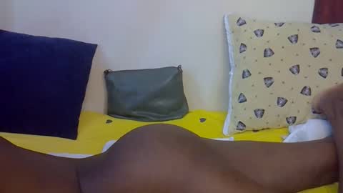 happy_kienyeji online show from December 2025 03:46:02 AM