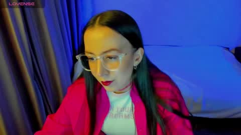 Stephanie online show from April 2026 07:41:01 PM