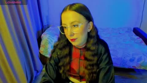 Snapshot of happystephanie chatting on June 2026 05:25:01 PM Stephanie online show from June 2026 05:25:01 PM