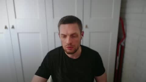 happyvelvetpaw online show from April 2026 10:42:01 AM