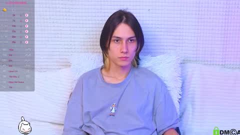 Mark online show from October 2025 09:04:01 PM