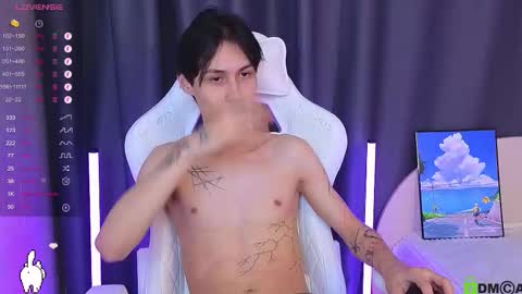 Mark online show from November 2025 08:18:01 PM