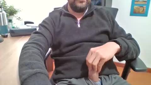 Hard cock dude online show from February 2026 05:29:01 PM