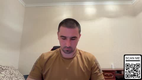 Snapshot of hard_to_obey chatting on May 2026 06:02:02 PM Vadim online show from May 2026 06:02:02 PM
