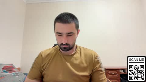 Snapshot of hard_to_obey chatting on May 2026 11:25:01 AM Vadim online show from May 2026 11:25:01 AM