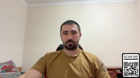 Snapshot of hard_to_obey chatting on May 2026 05:53:01 PM Vadim online show from May 2026 05:53:01 PM