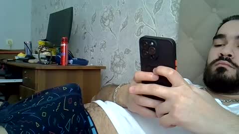 Snapshot of hardbigmonster chatting on March 2025 10:22:01 AM hardbigmonster online show from March 2025 10:22:01 AM