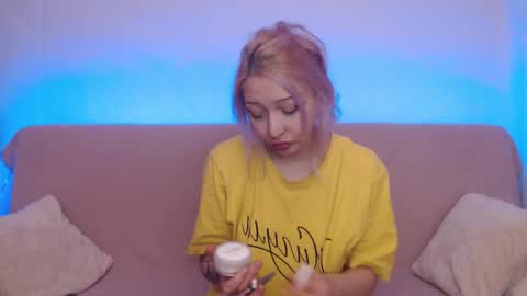 Emily online show from November 2025 09:53:01 PM