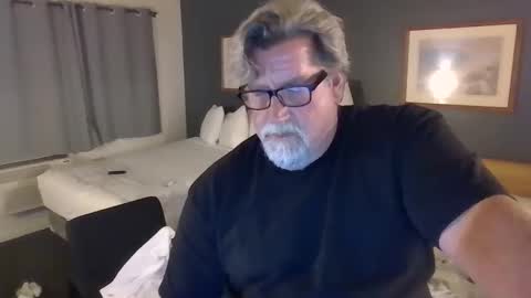 Snapshot of hardfreak4you chatting on September 2025 01:05:02 PM hardfreak4you online show from September 2025 01:05:02 PM