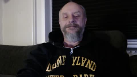 MrLazy online show from December 2025 10:16:01 PM