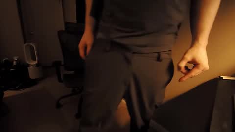 Tom online show from September 2025 10:32:02 PM