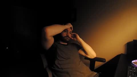 Tom online show from September 2025 02:35:01 AM