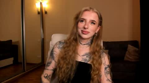 Snapshot of harley_kimm chatting on April 2026 05:41:02 AM Julia online show from April 2026 05:41:02 AM