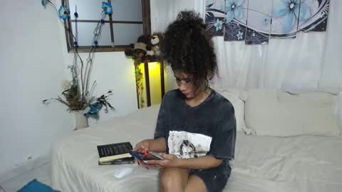 harley_quinns1 online show from December 2024 08:51:01 PM