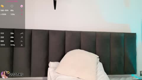 Snapshot of harmonybabe_ chatting on April 2026 01:42:02 AM Harmony online show from April 2026 01:42:02 AM