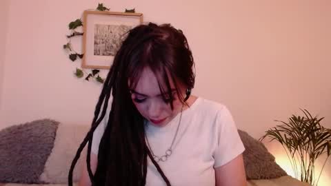 Snapshot of harmonyy01 chatting on January 2025 02:51:01 AM Harmony Please help me to reach 100 thumbs up online show from January 2025 02:51:01 AM