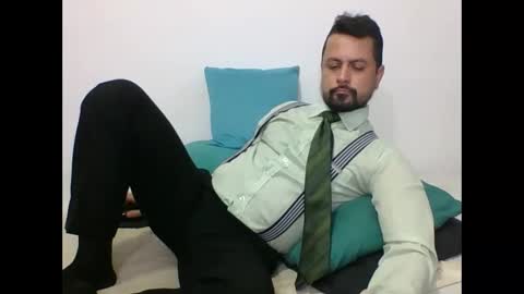 Snapshot of harry_goldenmillerx10fun chatting on November 2025 08:40:01 PM Harry online show from November 2025 08:40:01 PM